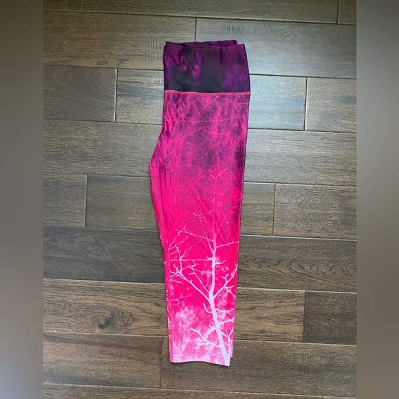 My Inner Fire yoga leggings size 10 EUC - Picture 4 of 5